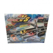 Автотрек д/у, свет, 61 деталь, длина дороги 450см, машина 1:43-2шт., аксессуары, эл.пит.не вх.в комплект